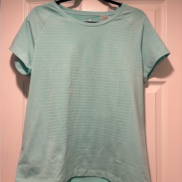 Tuff Athletics Tops - Tuff Athletics Women's Seamless Active Tee Large